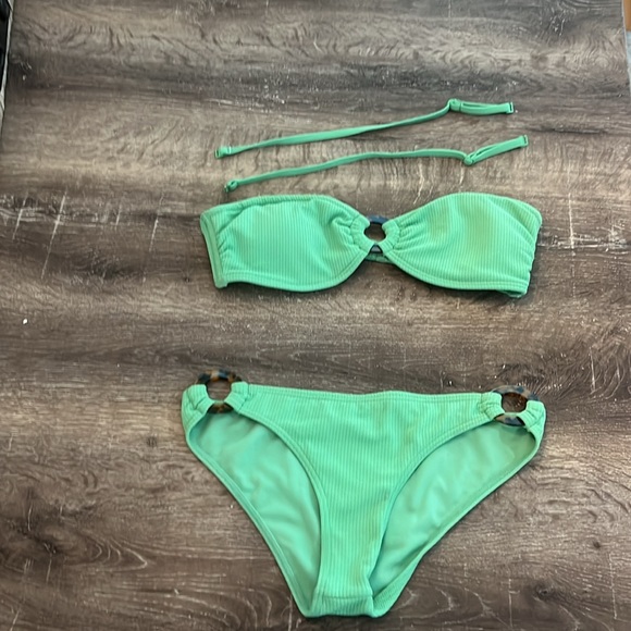 Roxy Abisinthe green bikini - Picture 4 of 6